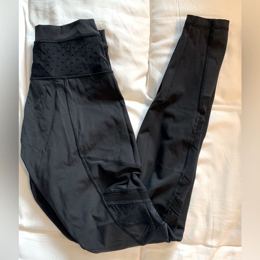 Lululemon Limited Edition Mesh Panel Leggings size 6
